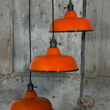 Suspension, lampe industrielle en tôle émaillée terracotta– luminaire abat jour atelier