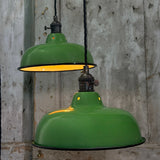Suspension, lampe industrielle en tôle émaillée vert anglais – luminaire abat jour atelier
