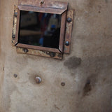 curiosité ancien masque de soudeur sur socle
