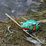 Petite grenouille en étain jouet