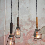 lustre de 3 baladeuse industrielle des USA equipant les caves de new York