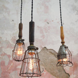 lustre de 3 baladeuse industrielle des USA equipant les caves de new York