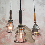 lustre de 3 baladeuse industrielle des USA equipant les caves de new York