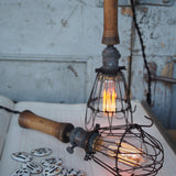 industrial portable lamp from the USA equipping the cellars of New York