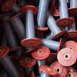 bobine filature rouge fil bleu stock vintage