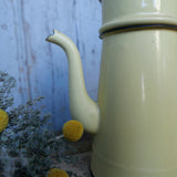 ancienne cafetiere emaillée jaune