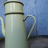 ancienne cafetiere emaillée jaune