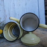 ancienne cafetiere emaillée jaune