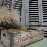 wooden crate, American brewery, 7up soda