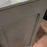 comptoir en bois  d'une quincaillerie patine grise d'origine