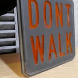 authentique plaque de feu en verre don't walk americain vintage USA / don t walk