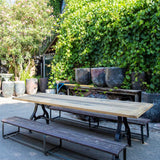 grande table industrielle plateau ancien chene massif pietement fonte