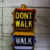 New York feu dont walk americain vintage USA jaune d'origine avec fixations murale