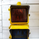 New York feu dont walk americain vintage USA jaune d'origine avec fixations murale