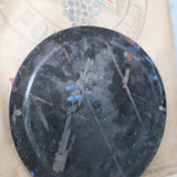 Plaque emaillee signalitique usine russe jaune chapeau