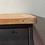 Enfilade industrielle 9 clapets, meuble militaire et plateau chene