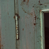 Enfilade ancienne vitrée patine verte, meuble de métier vintage, buffet campagne chic