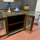 Enfilade ancienne vitrée patine verte, meuble de métier vintage, buffet campagne chic