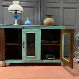 Enfilade ancienne vitrée patine verte, meuble de métier vintage, buffet campagne chic