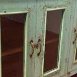 Enfilade ancienne vitrée patine verte, meuble de métier vintage, buffet campagne chic