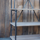 grande etagere bibliotheque de boutique Parisienne