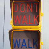 New York feu dont walk americain vintage USA jaune d'origine avec fixations murale