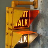 New York feu dont walk americain vintage USA jaune d'origine avec fixations murale
