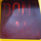 New York feu dont walk americain vintage USA jaune d'origine avec fixations murale