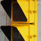 New York feu dont walk americain vintage USA jaune d'origine avec fixations murale