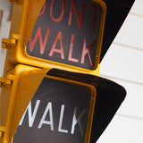 New York feu dont walk americain vintage USA jaune d'origine avec fixations murale
