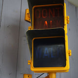 New York feu dont walk americain vintage USA jaune d'origine avec fixations murale