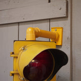 feu tricolore americain New York jaune dans son jus avec double fixation murale