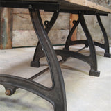 tres grande table industrielle plateau chene massif 3 pieds fonte