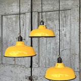 lampe abat jour emaillee industrielle  jaune