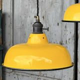 lampe abat jour emaillee industrielle  jaune