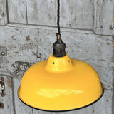 lampe abat jour emaillee industrielle  jaune