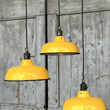 lampe abat jour emaillee industrielle  jaune
