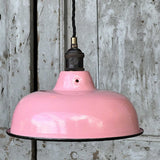 lampe abat jour emaillee industrielle rose