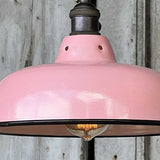 lampe abat jour emaillee industrielle rose
