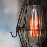 ancienne baladeuse industrielle des USA equipant les caves de new York