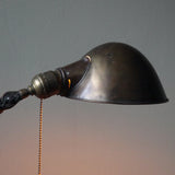 Rare Lampe bureau O.C. White Industrielle sur etau