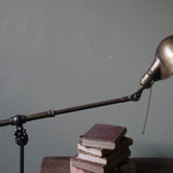 Rare Lampe bureau O.C. White Industrielle sur etau