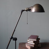 Rare Lampe bureau O.C. White Industrielle sur etau