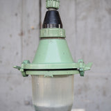 lampe baladeuse industrielle suspension en verre verte