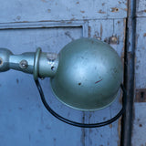 Lampe atelier industrielle Jielde 2 bras vert gris
