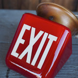 Exit Lampe americaine opaline rouge texte blanc