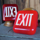 Exit Lampe americaine opaline rouge texte blanc