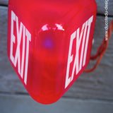 Exit Lampe americaine opaline rouge texte blanc