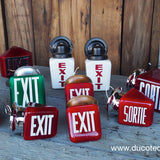 Exit Lampe americaine opaline rouge texte blanc