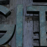 ancienne enseigne metal  : Gite